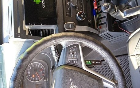 ЛуАЗ Patriot, 2017 год, 1 050 000 рублей, 13 фотография