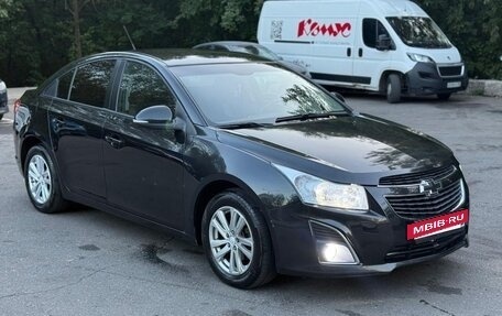 Chevrolet Cruze II, 2014 год, 750 000 рублей, 2 фотография