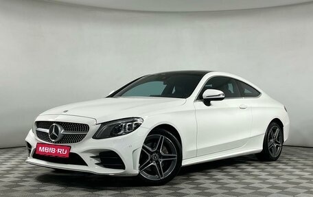 Mercedes-Benz C-Класс, 2018 год, 3 599 000 рублей, 1 фотография