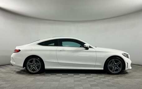 Mercedes-Benz C-Класс, 2018 год, 3 599 000 рублей, 4 фотография