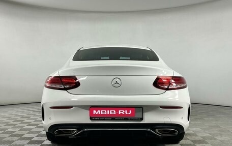 Mercedes-Benz C-Класс, 2018 год, 3 599 000 рублей, 5 фотография