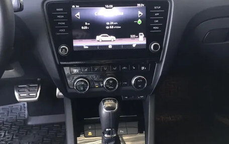 Skoda Octavia, 2017 год, 1 750 000 рублей, 9 фотография