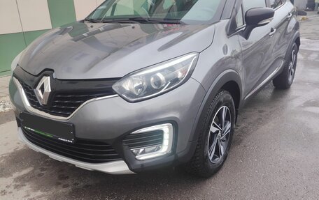 Renault Kaptur I рестайлинг, 2019 год, 1 550 000 рублей, 2 фотография