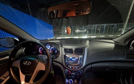 Hyundai Solaris II рестайлинг, 2011 год, 570 000 рублей, 9 фотография