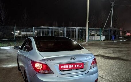 Hyundai Solaris II рестайлинг, 2011 год, 570 000 рублей, 5 фотография