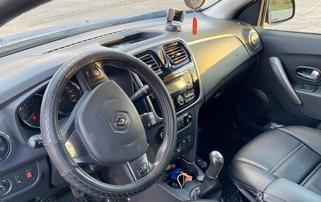 Renault Sandero II рестайлинг, 2015 год, 880 000 рублей, 12 фотография