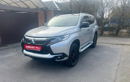 Mitsubishi Pajero Sport III рестайлинг, 2019 год, 2 500 000 рублей, 3 фотография