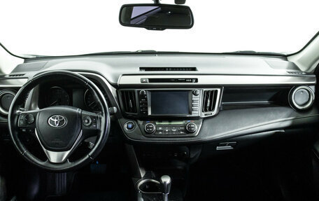 Toyota RAV4, 2019 год, 2 599 700 рублей, 13 фотография