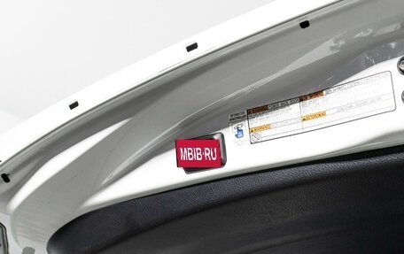 Toyota RAV4, 2019 год, 2 599 700 рублей, 22 фотография