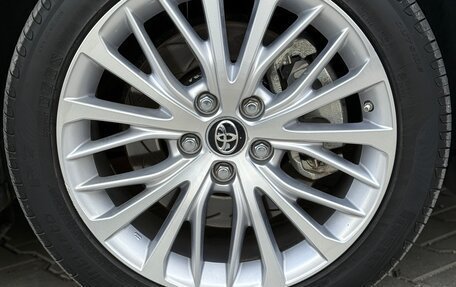 Toyota Camry, 2018 год, 2 800 000 рублей, 9 фотография