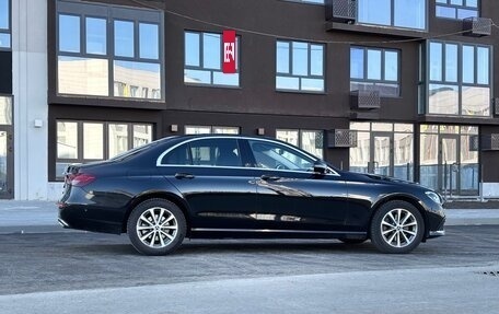 Mercedes-Benz E-Класс, 2021 год, 2 650 000 рублей, 3 фотография