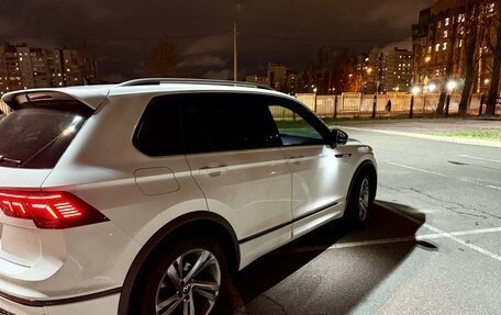 Volkswagen Tiguan II, 2021 год, 3 600 000 рублей, 4 фотография