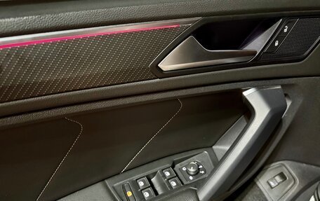 Volkswagen Tiguan II, 2021 год, 3 600 000 рублей, 5 фотография