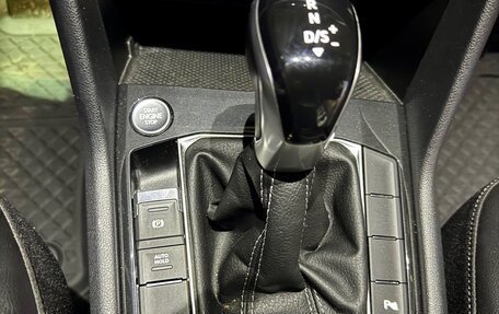 Volkswagen Tiguan II, 2021 год, 3 600 000 рублей, 12 фотография