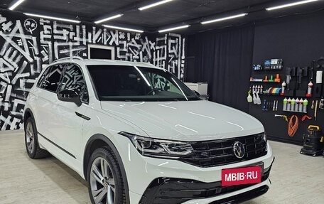 Volkswagen Tiguan II, 2021 год, 3 600 000 рублей, 18 фотография