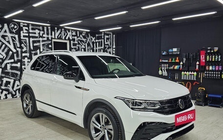 Volkswagen Tiguan II, 2021 год, 3 600 000 рублей, 19 фотография