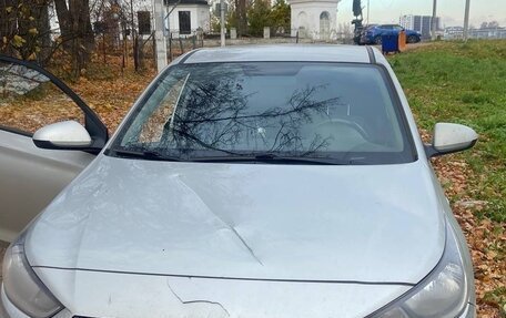 Hyundai Solaris II рестайлинг, 2017 год, 785 000 рублей, 1 фотография