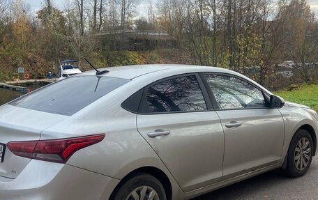 Hyundai Solaris II рестайлинг, 2017 год, 785 000 рублей, 2 фотография