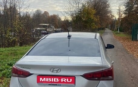 Hyundai Solaris II рестайлинг, 2017 год, 785 000 рублей, 3 фотография