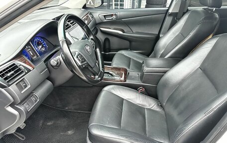 Toyota Camry, 2014 год, 2 050 000 рублей, 10 фотография