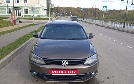 Volkswagen Jetta VI, 2011 год, 930 000 рублей, 12 фотография