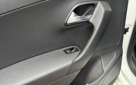 Volkswagen Polo VI (EU Market), 2018 год, 1 100 000 рублей, 19 фотография