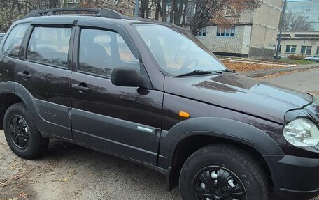 Chevrolet Niva I рестайлинг, 2010 год, 495 000 рублей, 4 фотография