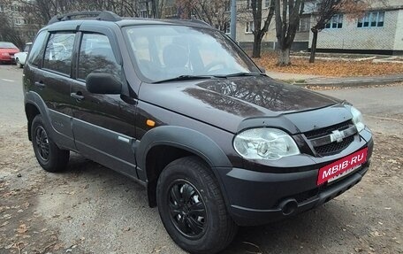 Chevrolet Niva I рестайлинг, 2010 год, 495 000 рублей, 7 фотография