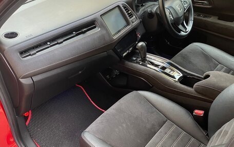 Honda Vezel, 2017 год, 1 900 000 рублей, 4 фотография