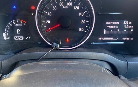 Honda Vezel, 2017 год, 1 900 000 рублей, 7 фотография