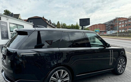 Land Rover Range Rover IV рестайлинг, 2022 год, 13 200 000 рублей, 4 фотография