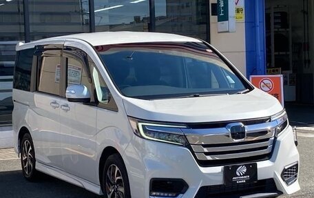 Honda Stepwgn IV, 2022 год, 2 100 000 рублей, 1 фотография