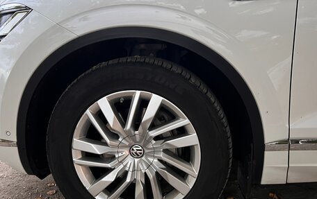 Volkswagen Touareg III, 2019 год, 4 400 000 рублей, 12 фотография