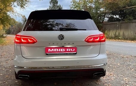 Volkswagen Touareg III, 2019 год, 4 400 000 рублей, 4 фотография