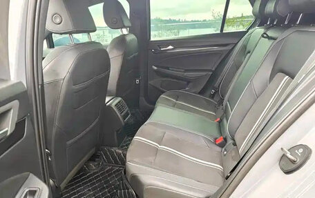 Volkswagen Golf VIII, 2023 год, 2 400 069 рублей, 28 фотография