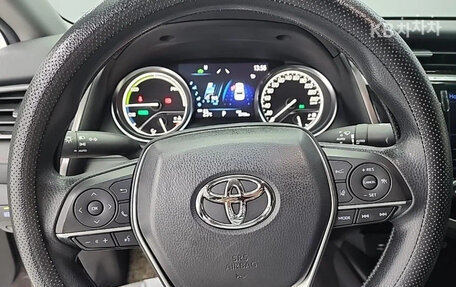 Toyota Camry, 2020 год, 2 700 000 рублей, 8 фотография