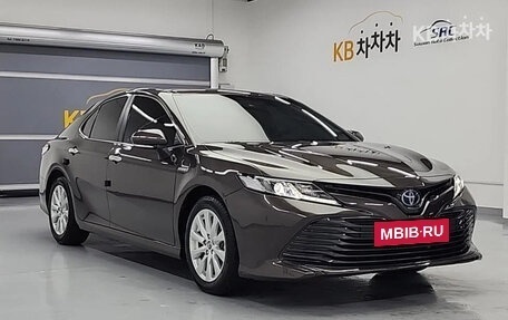 Toyota Camry, 2020 год, 2 700 000 рублей, 3 фотография