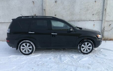 Mitsubishi Outlander III рестайлинг 3, 2011 год, 1 100 000 рублей, 7 фотография