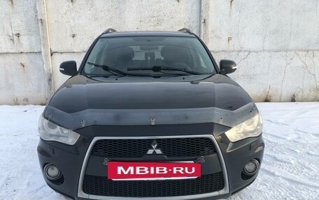 Mitsubishi Outlander III рестайлинг 3, 2011 год, 1 100 000 рублей, 2 фотография