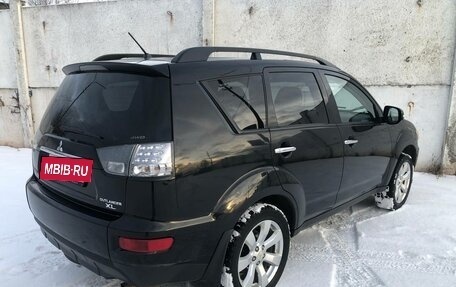 Mitsubishi Outlander III рестайлинг 3, 2011 год, 1 100 000 рублей, 6 фотография