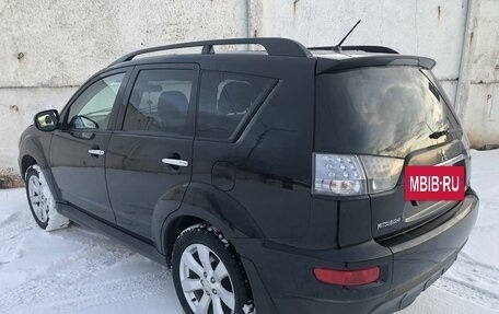 Mitsubishi Outlander III рестайлинг 3, 2011 год, 1 100 000 рублей, 4 фотография
