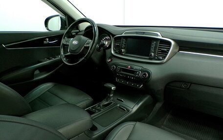 KIA Sorento III Prime рестайлинг, 2019 год, 2 395 000 рублей, 4 фотография