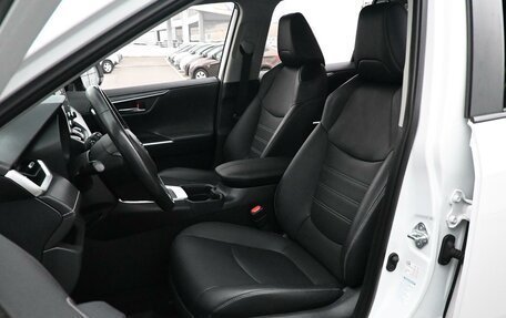 Toyota RAV4, 2022 год, 4 150 000 рублей, 15 фотография