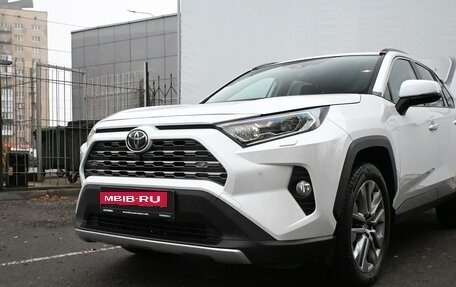 Toyota RAV4, 2022 год, 4 150 000 рублей, 10 фотография
