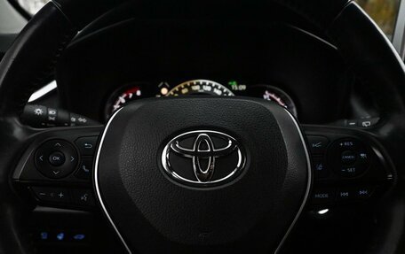 Toyota RAV4, 2022 год, 4 150 000 рублей, 22 фотография