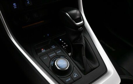 Toyota RAV4, 2022 год, 4 150 000 рублей, 27 фотография