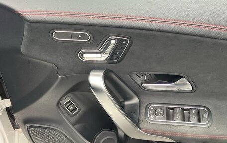 Mercedes-Benz CLA, 2022 год, 2 150 000 рублей, 9 фотография