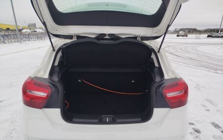 Mercedes-Benz A-Класс, 2017 год, 1 999 999 рублей, 10 фотография