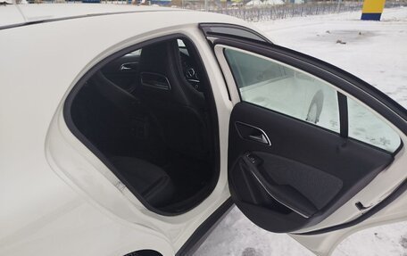 Mercedes-Benz A-Класс, 2017 год, 1 999 999 рублей, 7 фотография