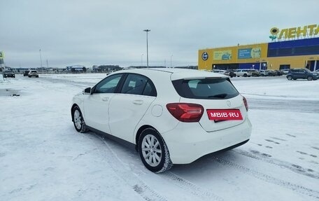 Mercedes-Benz A-Класс, 2017 год, 1 999 999 рублей, 4 фотография